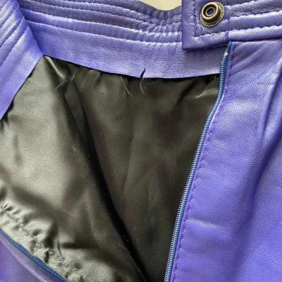 Vintage - 1980’s Purple Leather Skirt - Picture 7 of 9